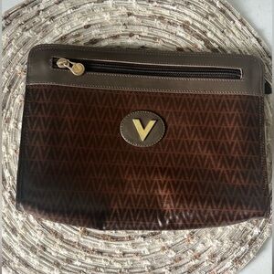 Mario Valentino Clutch